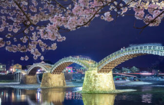 山口県　錦帯橋のナイトライトアップ